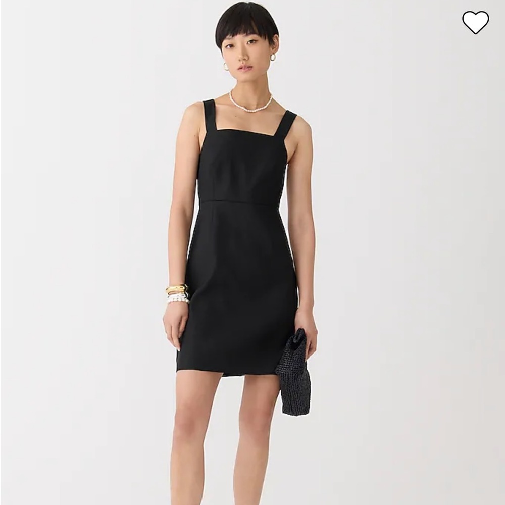 Squareneck A-line dress in stretch linen blend